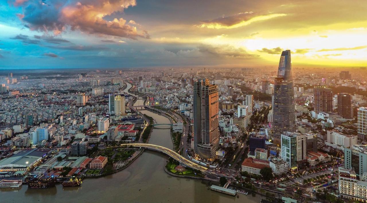 Reddoorz Near Etown 4 Hotel Ho Chi Minh City Bagian luar foto