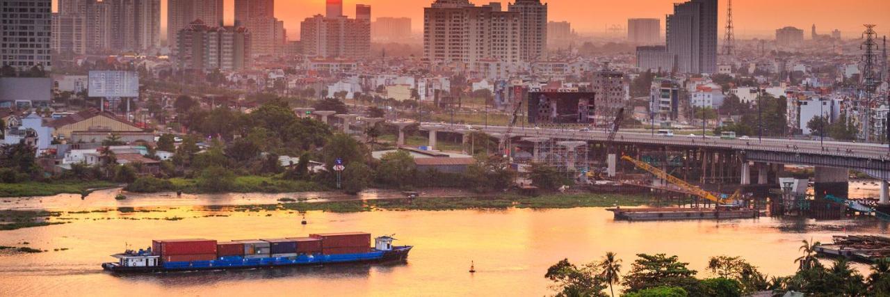 Reddoorz Near Etown 4 Hotel Ho Chi Minh City Bagian luar foto